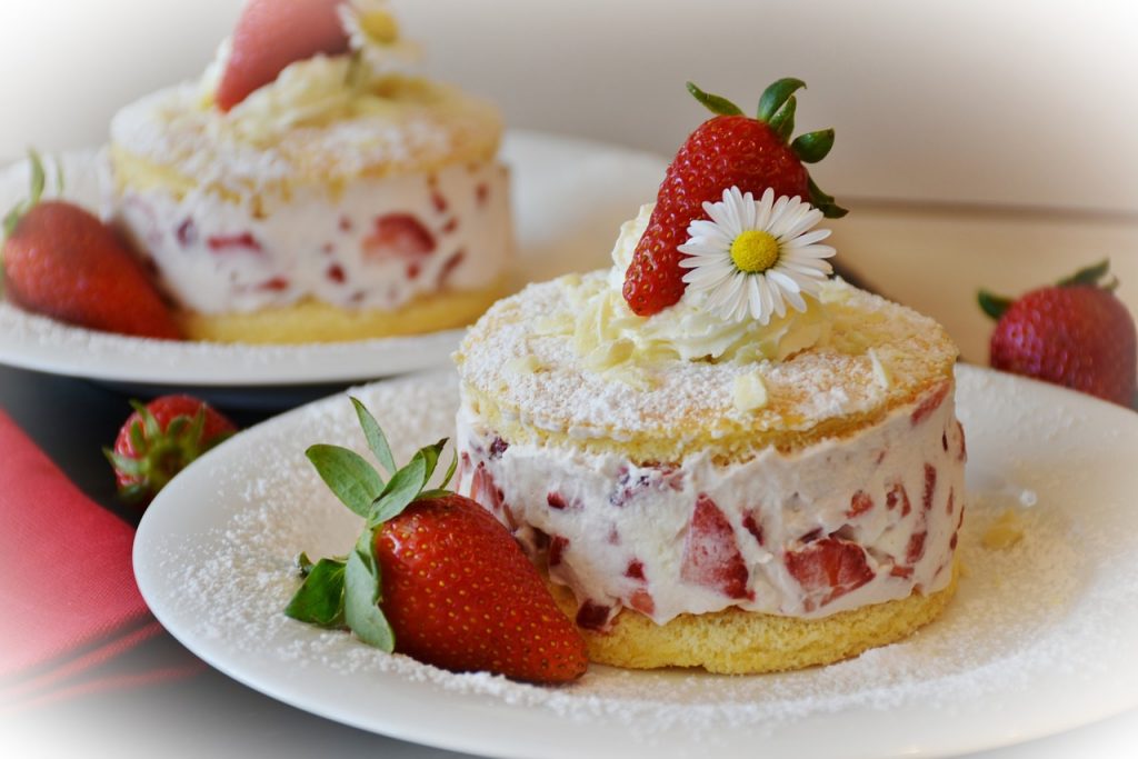 strawberries, strawberry tart, strawberrycake-1353274.jpg